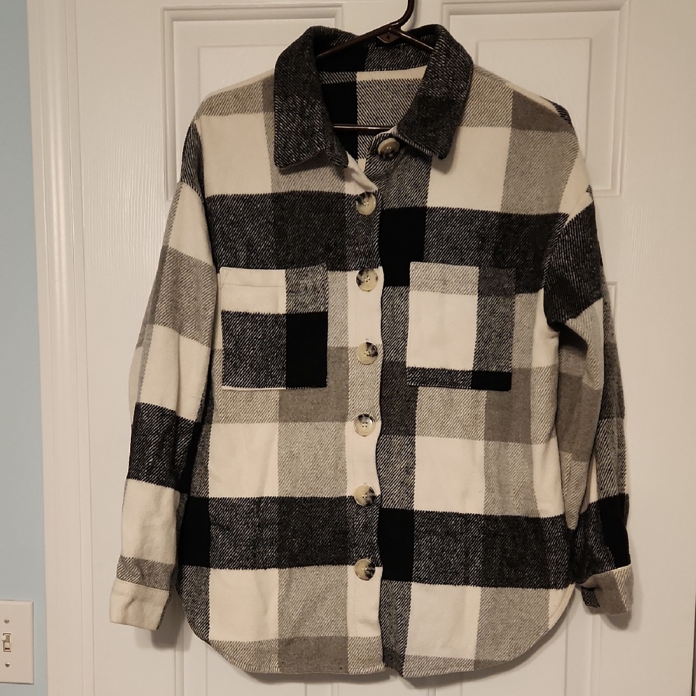 Shacket Black/white/gray Sized Large - image 1